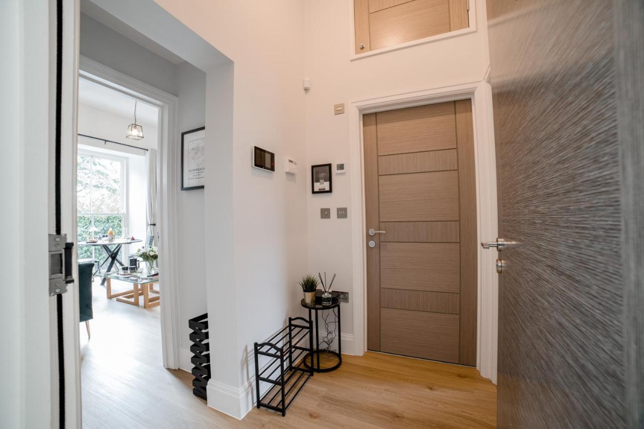 York Place One Χαρογκέιτ Εξωτερικό φωτογραφία